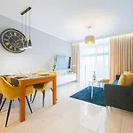Apartament 55M2 - Darmowy Garaz - Klimatyzacja - Centrum - 24Na7