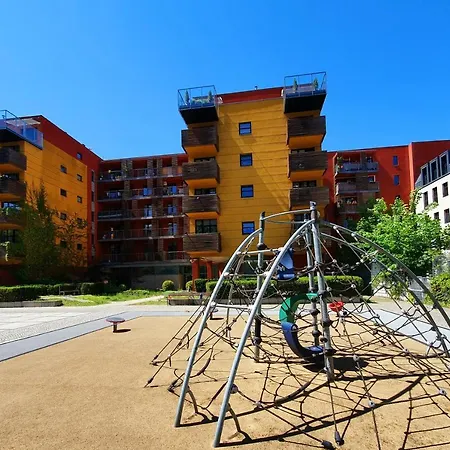 55m2 - Darmowy Garaz - Klimatyzacja - Centrum - 24na7 דירה