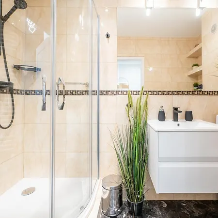 アパート 55m2 - Darmowy Garaz - Klimatyzacja - Centrum - 24na7