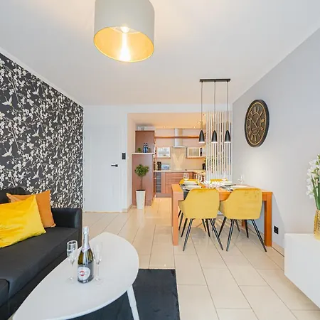 55m2 - Darmowy Garaz - Klimatyzacja - Centrum - 24na7 アパート *