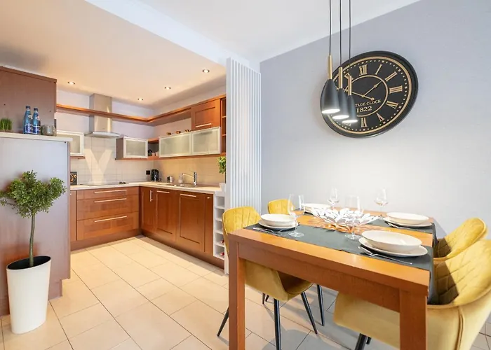 55m2 - Darmowy Garaz - Klimatyzacja - Centrum - 24na7 * 브로츠와프