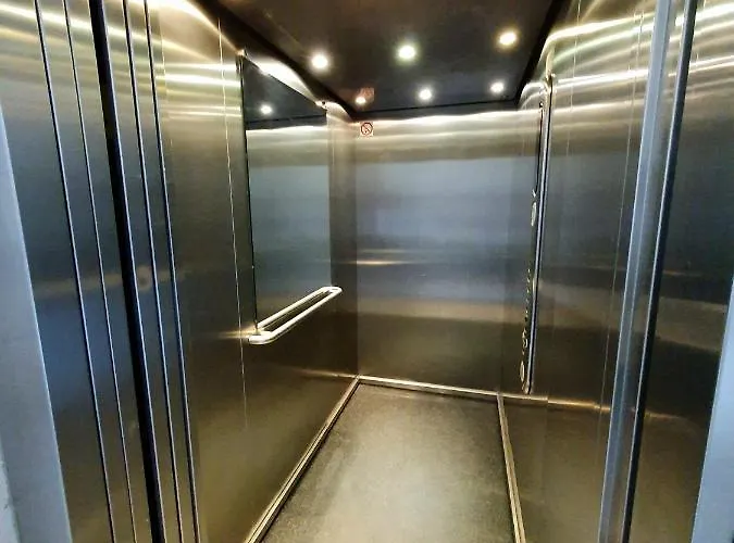 55m2 - Darmowy Garaz - Klimatyzacja - Centrum - 24na7 דירה ורוצלב